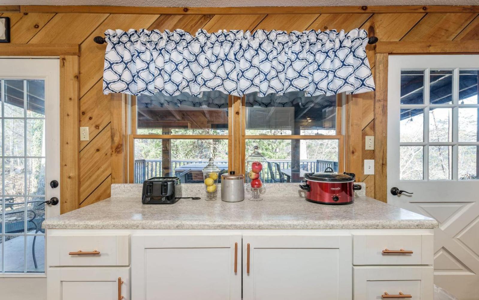 Wooded Bliss Hot Tub Single Level Cabin With No Steps Rocking Chairs And Wooded Views Pigeon Forge Eksteriør billede